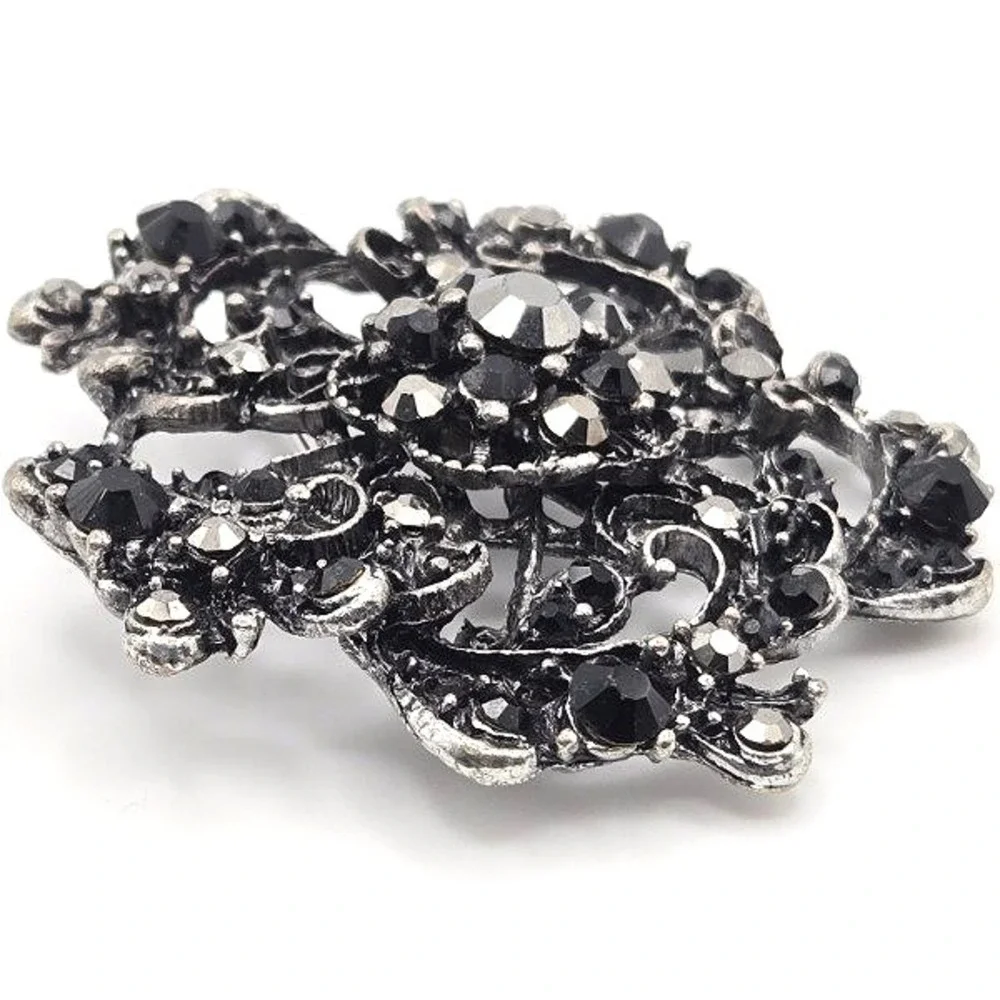 Vintage‎ Style Black Rhinestone Brooch Pin Flower Embellished Costume Jewelry